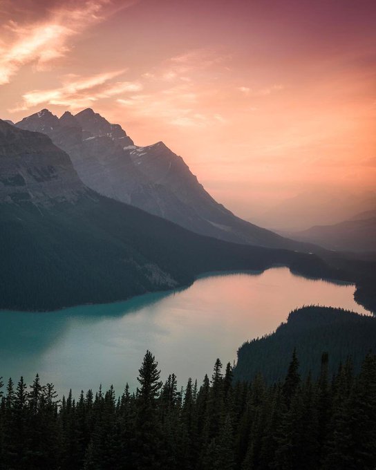 Peyto Lake, Canada 🇨🇦 | Photography by Jen Kichinko
