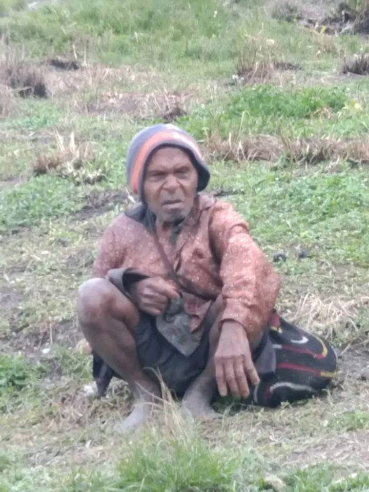 VeronicaKoman's tweet image. Reverend Elia Wandagau - one of the five civilians shot dead by the Indonesian military in Intan Jaya.

Did he come across as threatening to you?
