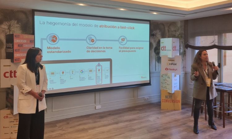 Mkt4eCommerce's tweet photo. Nuria Ardiaca (@pccomponentes) y Carolina Casero (@Awin_ES) nos contaron las claves de cómo funciona la estrategia de afiliación de uno de los líderes del #eCommerce en España.
Fue durante nuestro #NEXTConversion, y dejaron reflexiones de mucho valor
👇 https://t.co/aQly3a9IgG