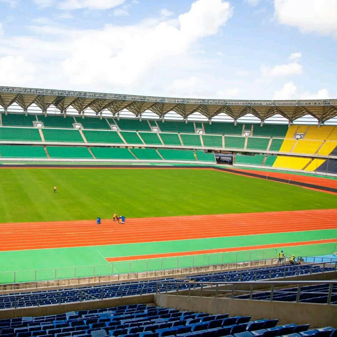 MickyJnr__'s tweet photo. 📸 Photos from the Benjamin Mkapa Stadium. 🇹🇿🏟️

#cafccwithmicky
#totalenergiescafcc
#nguvumoja https://t.co/8yRrUVYetg