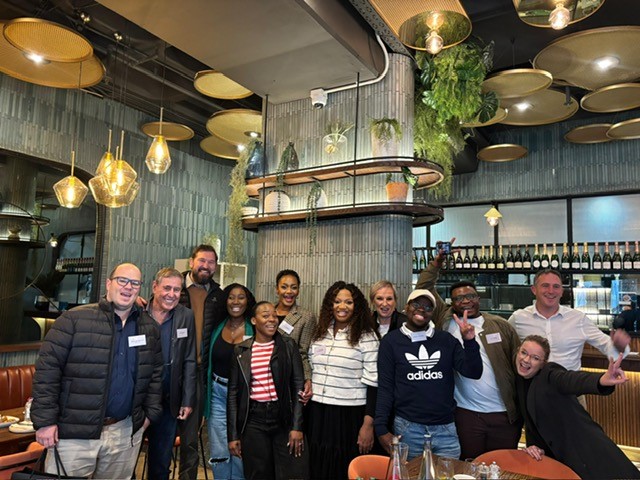 (Social) Media, Markets &amp; Money Management.. how best to communicate, how to build trust, how to create wealth.. how to be authentic, how to be out there.. that was the topic of breakfast this morning. I spoke but also learnt A LOT!  Thanks everyone! <a href="/ETFSA/">ETFSA</a>