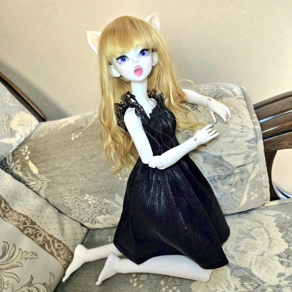 asagiyorukadoll's tweet photo. ようやくミアちゃんに、ボディを用意できた😭💕

Bonbon Galaxy様のボディは華奢で、造形が美しいです🥰

キャンペーン中だったので激安でしたが、可動すごいし、大満足🩷
評判が良かっただけあります👍️

服も新しいのを買ってあげました。私のイメージはこんな感じでした！
#ACATBO https://t.co/wfqrWeu6wE
