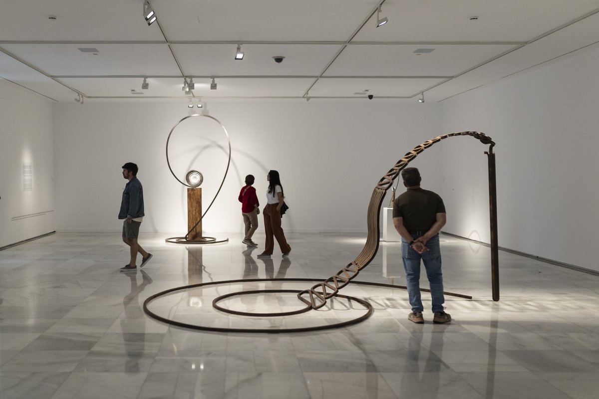 Este fin de semana te invitamos a visitar el #CAAM y a disfrutar de las actividades que hemos programado con motivo del Día Internacional de los Museos #DIM2025 Visitas guiadas, exposiciones, música, literatura.. ¡Acompáñanos! 

Accede al programa: caam.net/actividad/dia-…