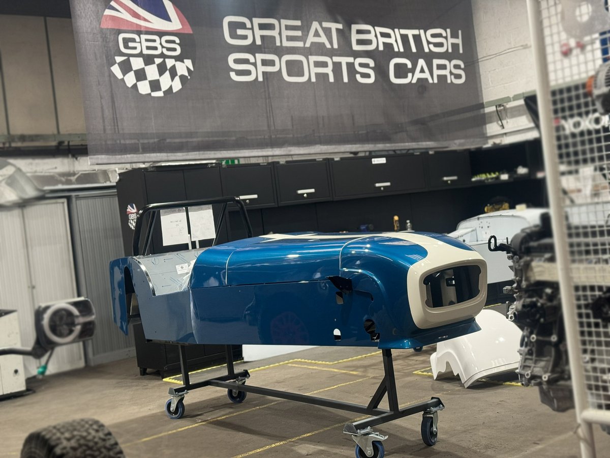 Another stunning GBS Zero is back from paint this week — and it's looking incredible! This one is now entering the final stages of preparation before heading off to its new home in the USA.... greatbritishsportscars.co.uk #gbs #gbszero #export #sportscars #handbuilt #painted