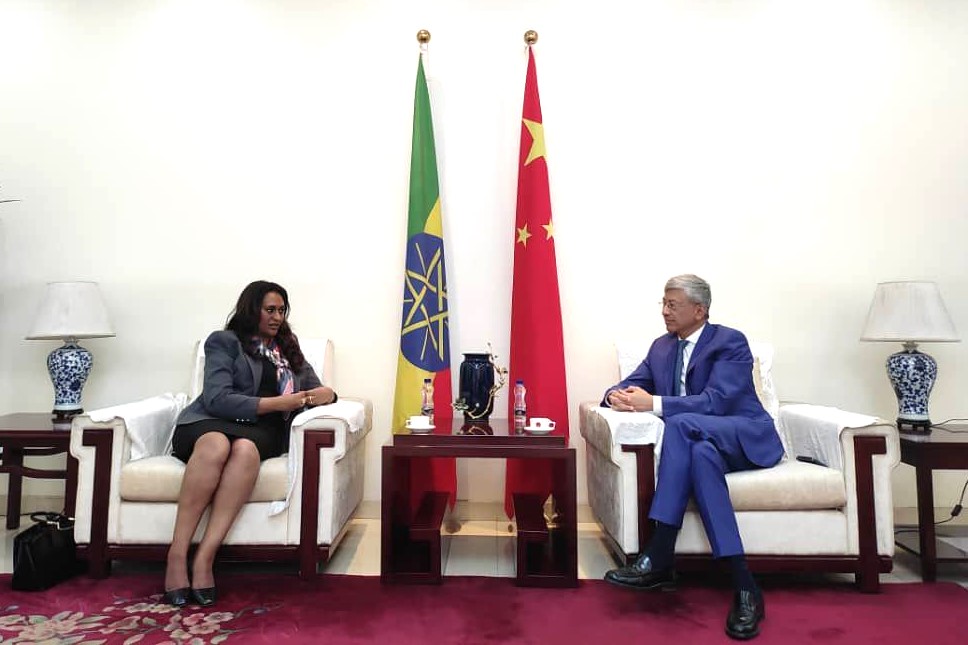 H.E. Semereta Sewasew, Ethiopia’s State Minister of Finance, held a bilateral discussion with H.E. Mr. Chen Hai, the Chinese Ambassador to Ethiopia
mofed.gov.et/blog/strengthe…