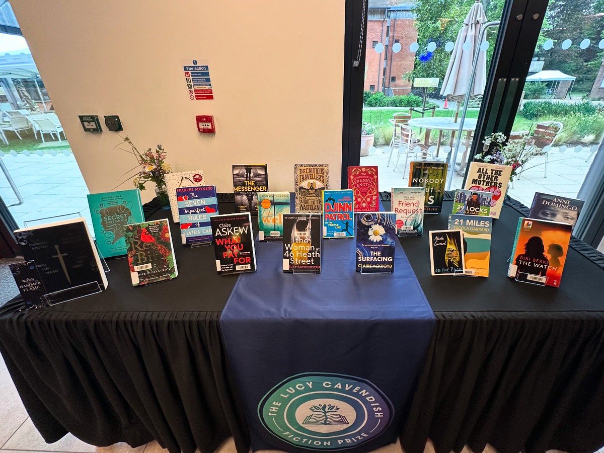 Photos from last night x 🥰 <a href="/LCFictionPrize/">Lucy Cavendish Fiction Prize</a> #LucyCavendishFictionPrize #2024ShortlistCoven #LivingMyDarkAcademiaLife