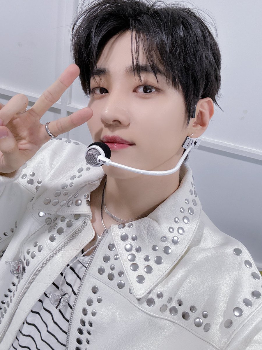 [📸] 250516 KBS2 뮤직뱅크

COME BACK🐱🩷

#재찬 #JAECHAN