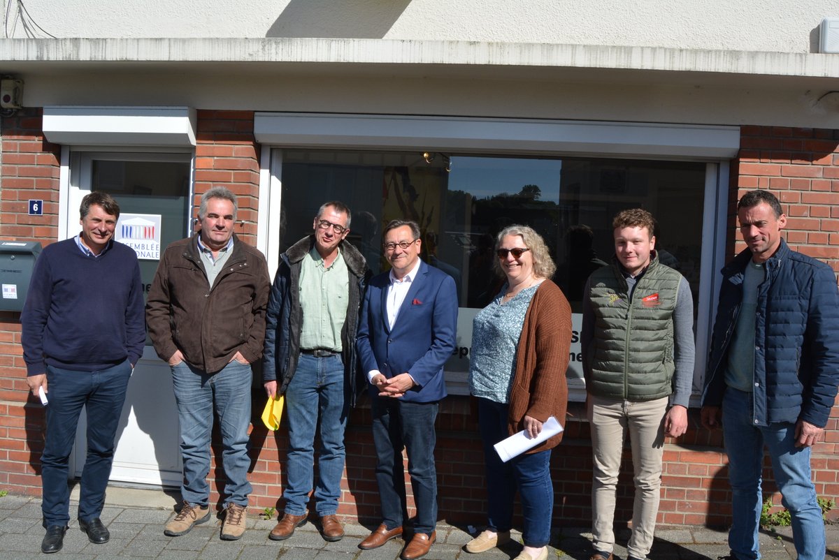 FNSEA76 (@fnsea76) on Twitter photo Rencontre constructive avec <a href="/LeseulG/">Gérard Leseul</a> sur le thème central de la souveraineté alimentaire et de la capacité de l'agriculture française à produire encore demain... <a href="/FNSEA76/">FNSEA76</a> et <a href="/Jeunesagri76/">JeunesAgriculteurs76</a> ont rappelé leurs attentes sur la #PPLDuplomb Rencontre constructive avec <a href="/LeseulG/">Gérard Leseul</a> sur le thème central de la souveraineté alimentaire et de la capacité de l'agriculture française à produire encore demain... <a href="/FNSEA76/">FNSEA76</a> et <a href="/Jeunesagri76/">JeunesAgriculteurs76</a> ont rappelé leurs attentes sur la #PPLDuplomb