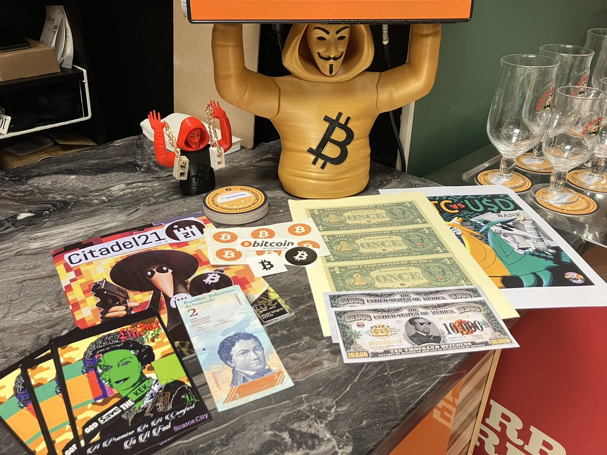 Would you like to see a UK Bitcoin Hub? 

Somewhere Offering:
- Drinks 🍺
- Workshops 👨‍🏫 
- Gaming 🎮
- Art 🖼️ 
- Hot desking 🖥️
- Events 📅
- Merchant support 🏬 
- Bazaar 🏪
- Food 🍔

A hub built to educate, connect &amp; support.