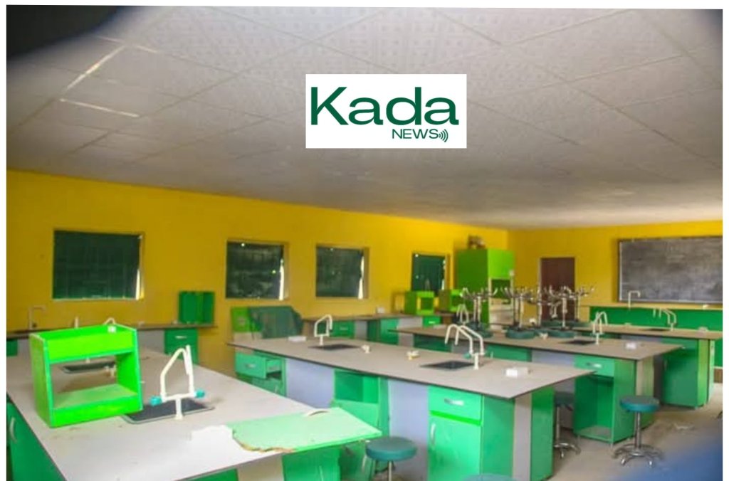 Kada News NG (@kadanewsng) on Twitter photo Hon. Jesse David Tanko <a href="/Jesse_David07/">Jesse David (Hon)</a> Facilitates Renovation of Government Secondary School Gwagwada Through Naval Intervention
In a major boost for education in Kaduna State, Government....
#KadaNews #KadaTV #KadaNaija #KadunaGist #HonJesseDavidTanko #Chikun #NavalIntervention Hon. Jesse David Tanko <a href="/Jesse_David07/">Jesse David (Hon)</a> Facilitates Renovation of Government Secondary School Gwagwada Through Naval Intervention
In a major boost for education in Kaduna State, Government....
#KadaNews #KadaTV #KadaNaija #KadunaGist #HonJesseDavidTanko #Chikun #NavalIntervention