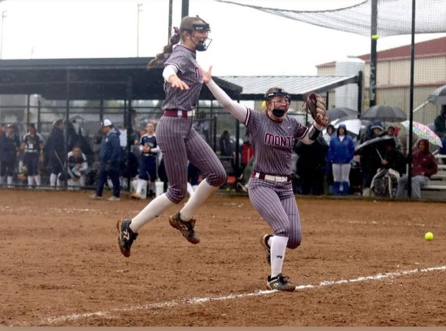eekerstad's tweet photo. District Champs baby!! Headed back to State! Great job today girls at Montesano Highschool. Great Job Alexa Stanfield. Just missing Jessica Stanfield today . https://t.co/ivGsUpYKAq