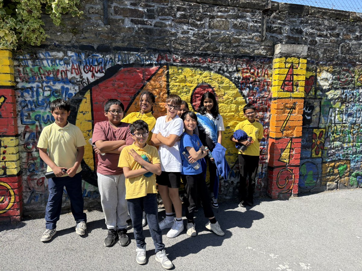 St. Helen's Primary (@sthelensp) on Twitter photo Yesterday our netball team
Played their first match against <a href="/BurlaisSchool/">Burlais Primary</a> both teams showed excellent sportsmanship, kindness and talent on court and we had a great time. Diolch Burlais for hosting us! 💙💛🏐 #sthphwb #sthpcelebrate Yesterday our netball team
Played their first match against <a href="/BurlaisSchool/">Burlais Primary</a> both teams showed excellent sportsmanship, kindness and talent on court and we had a great time. Diolch Burlais for hosting us! 💙💛🏐 #sthphwb #sthpcelebrate
