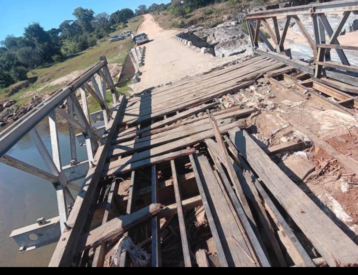 People in Mberengwa are asking is this bridge worth 42 Million that was put to construct Jeka Bridge? Those responsible can they help us with answers.
