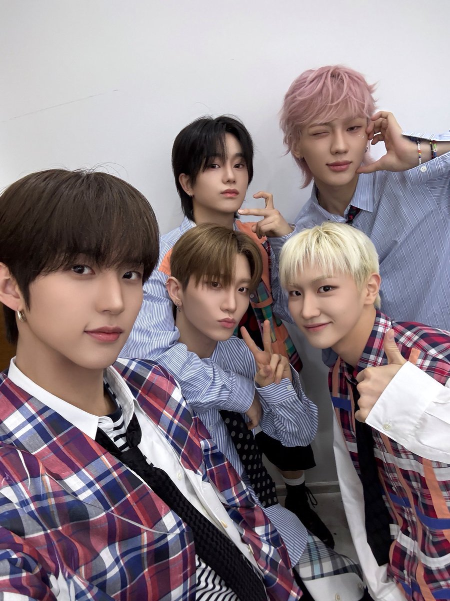 SourceTnx's tweet photo. 📸 || 250511

–– تحديث حساب تياناكس الرسمي عبر اكس

[#TT]
تياناكس اليوم | 250510, 250511
📸 حدث تياناكس في الصين

سعيدون جدًا بلقائكُم جميعًا!
أتمنى أن نلتقي مرة أُخرى قريبًا 💙

#TNX
#아진짜 #ForReal 
#PNATION #피네이션 https://t.co/eKPfbAgSEu