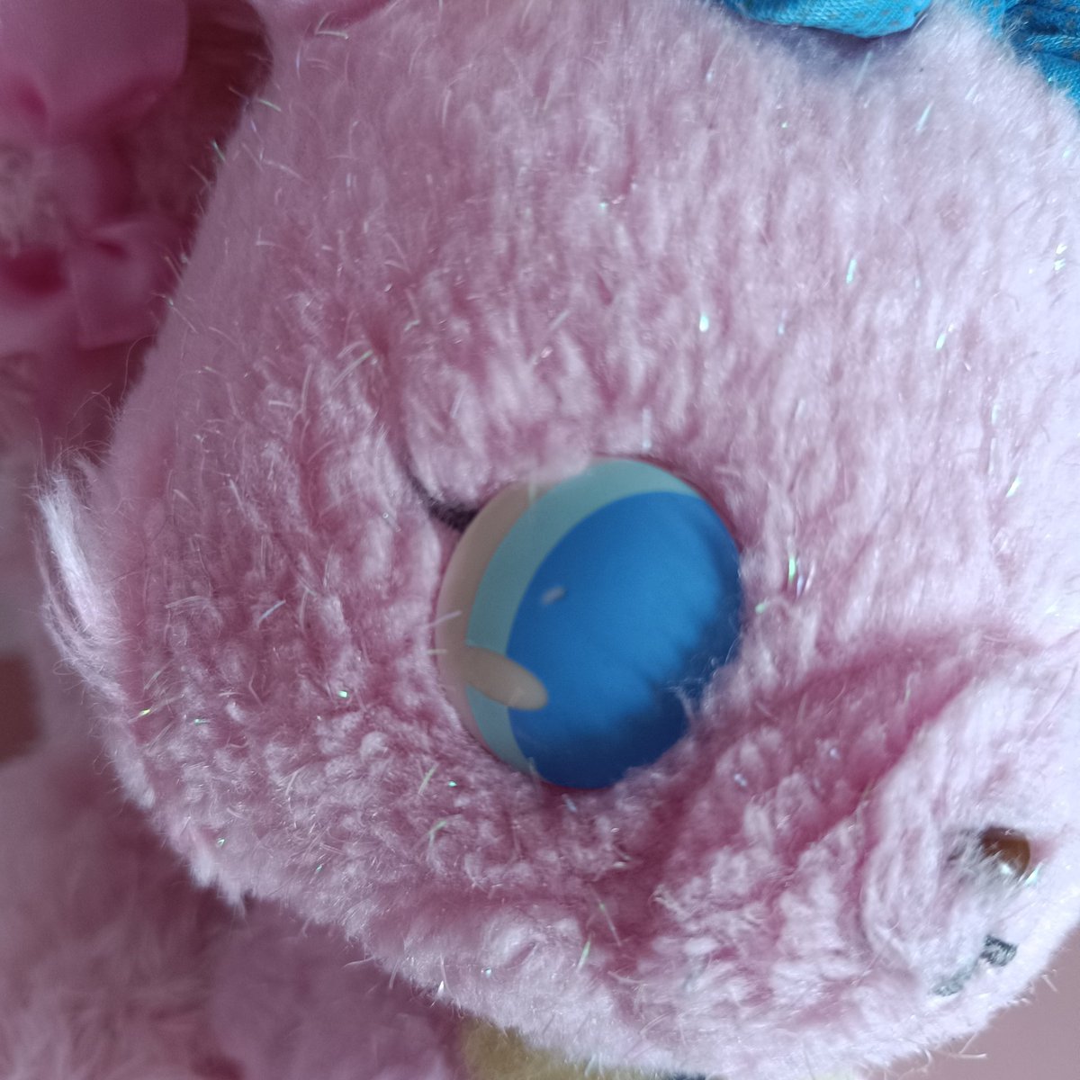 annccan's tweet image. wts want to sell lfb ina

🌙 sanrio sega jewelpet luna vintage 2009 plush
🛒 95.000 idr exc adm
💭 preloved, good condition, bulu shimmer, minus kecil di mata

can req voucher live xtra 10%

boneka jewel pet ori sale sapphie ruby garnet labra rare kelinci rabbit