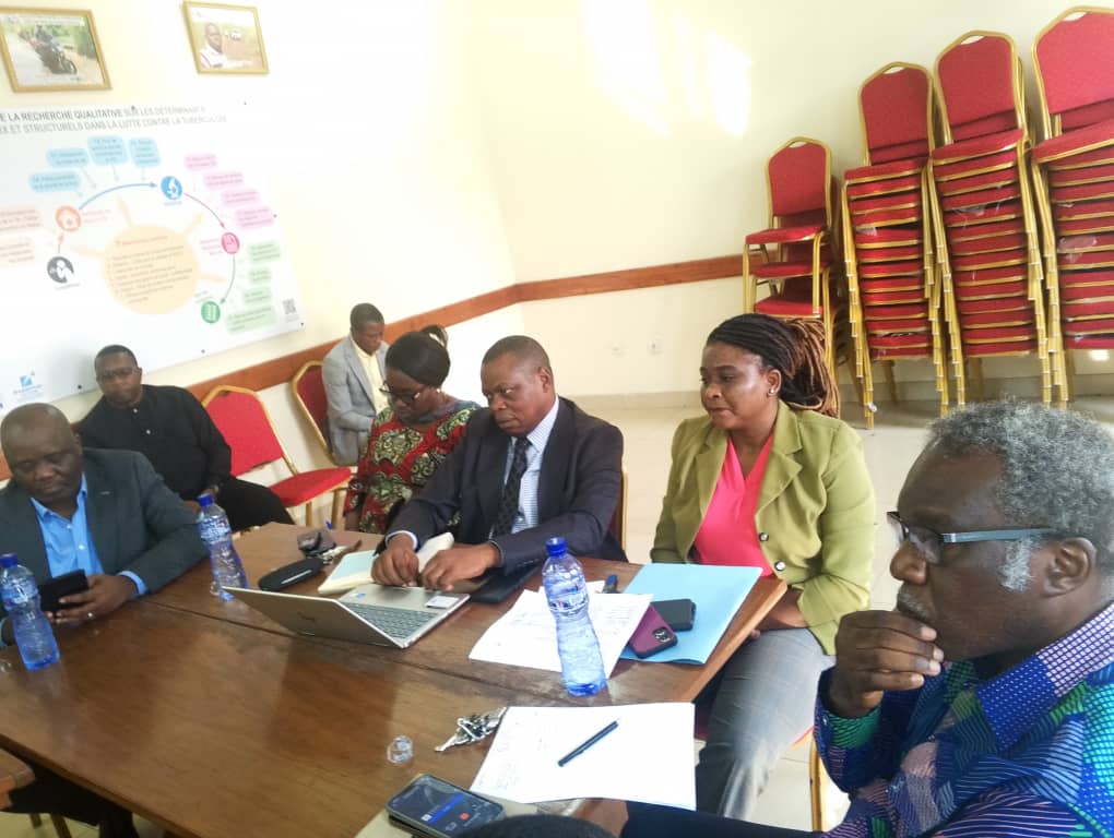 LnacRdc's tweet photo. Réunion tripartite PNLT, caucus des parlements TB et Société civile TB @StopTB ce mercredi 14 Mars sur la situation de Gel des financements et les actions à entreprendre par le gouvernement de la République au vu de la menace de rupture des Tuberculostatiques d'ici fin Mai 2025. https://t.co/3UgM1c34sP