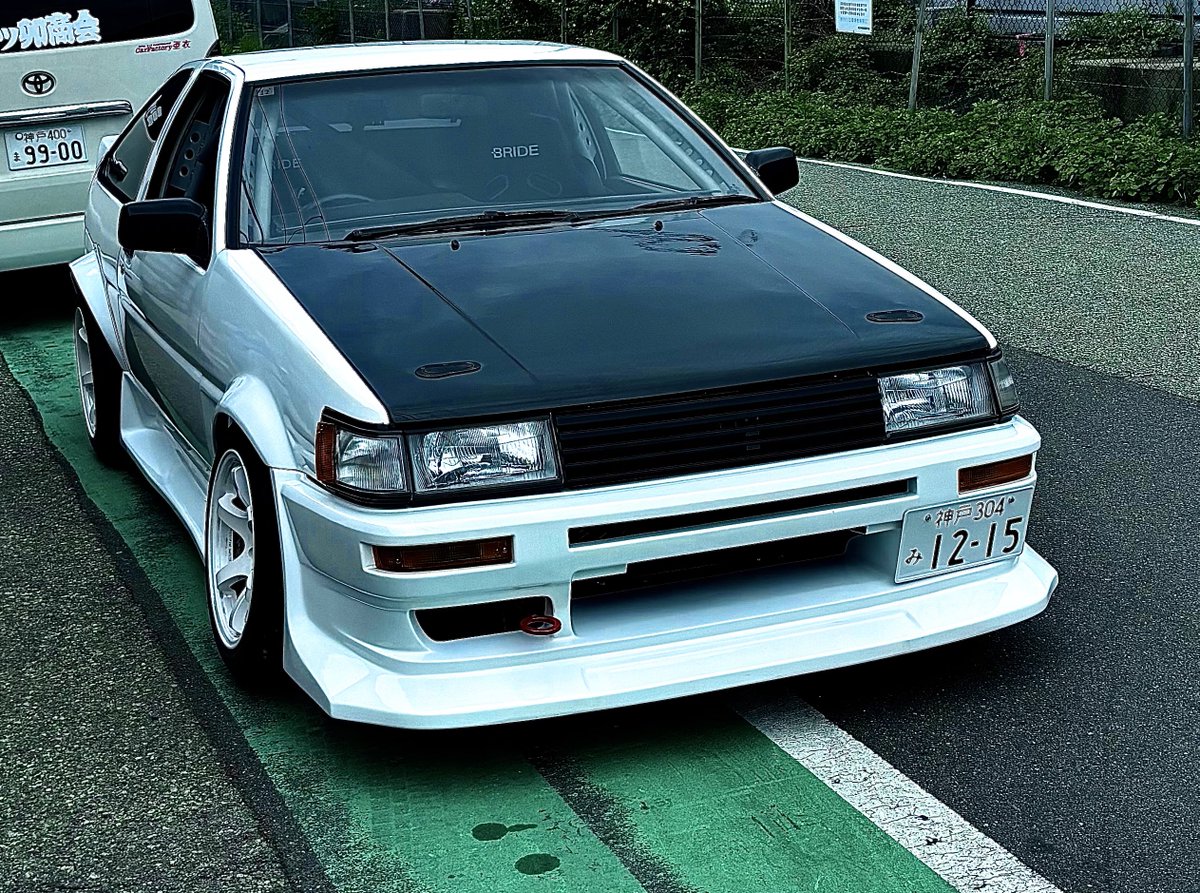 AE861987 tweet picture