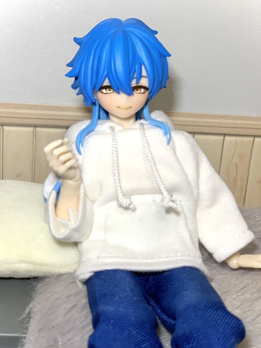 youkai_doll_'s tweet photo. ヘアパーツの塗装をお願いしてず〜っと大好きな蒼葉のキャラドール誕生しました…!!✨️✨️
お耳も髪の毛と同じグラデで凄く綺麗だしおめめも理想の黄色でキラキラしてて可愛すぎる😭👏👏
塗装:星咲チアンジェ様(@tiatiazaki)
アイ:#amatsuki_works 様
#シチリアの追憶 #drmd https://t.co/nQZubr7fJm