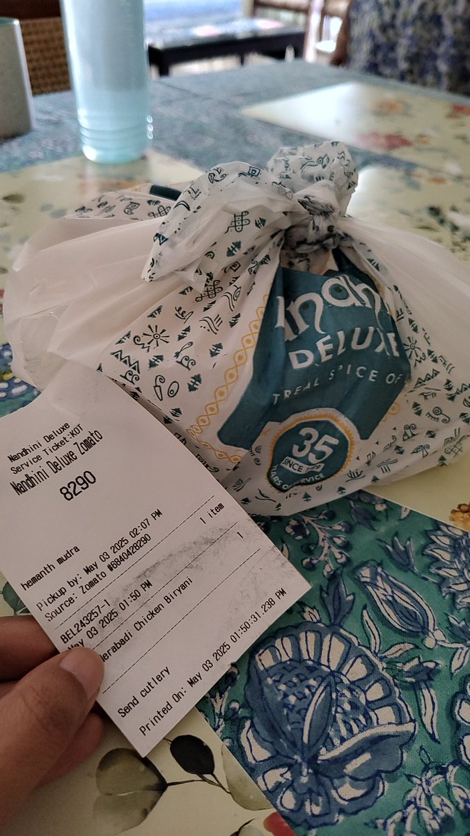 sandeeplath's tweet photo. @zomato @zomatocare I m having a tough time with your Customer service. I order food from Taco bell and I got food from Nandini, picture attached. Chatted with your CC and only got a partial refund. Why? Sent an email and no response there also. Order No. 6842566898 #notmyfood https://t.co/vC8M6kB5MU