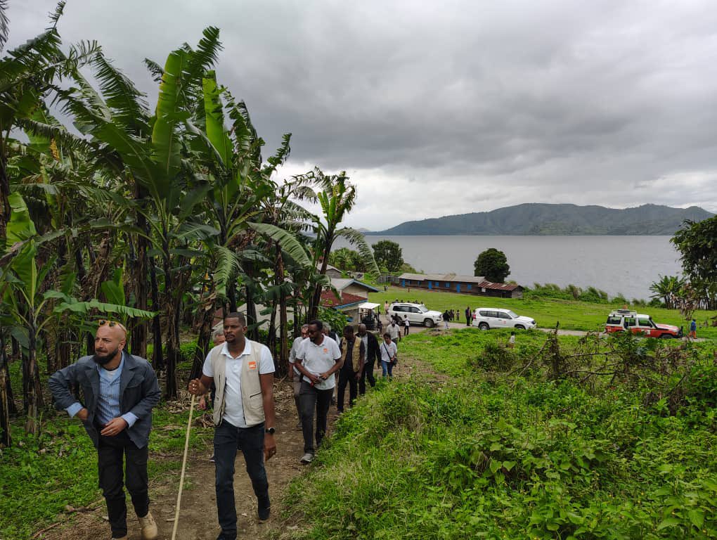 Hans Das (@hansdaseu) on Twitter photo Yesterday I travelled to Goma, Sake and Shasha, where I visited a <a href="/NRC_Norway/">Norwegian Refugee Council</a> project funded by <a href="/eu_echo/">EU Civil Protection & Humanitarian Aid 🇪🇺</a>.
After the dismantling of the camps near Goma, hundreds of thousands of people have returned to their places of origin, where the humanitarian situation is often very Yesterday I travelled to Goma, Sake and Shasha, where I visited a <a href="/NRC_Norway/">Norwegian Refugee Council</a> project funded by <a href="/eu_echo/">EU Civil Protection & Humanitarian Aid 🇪🇺</a>.
After the dismantling of the camps near Goma, hundreds of thousands of people have returned to their places of origin, where the humanitarian situation is often very