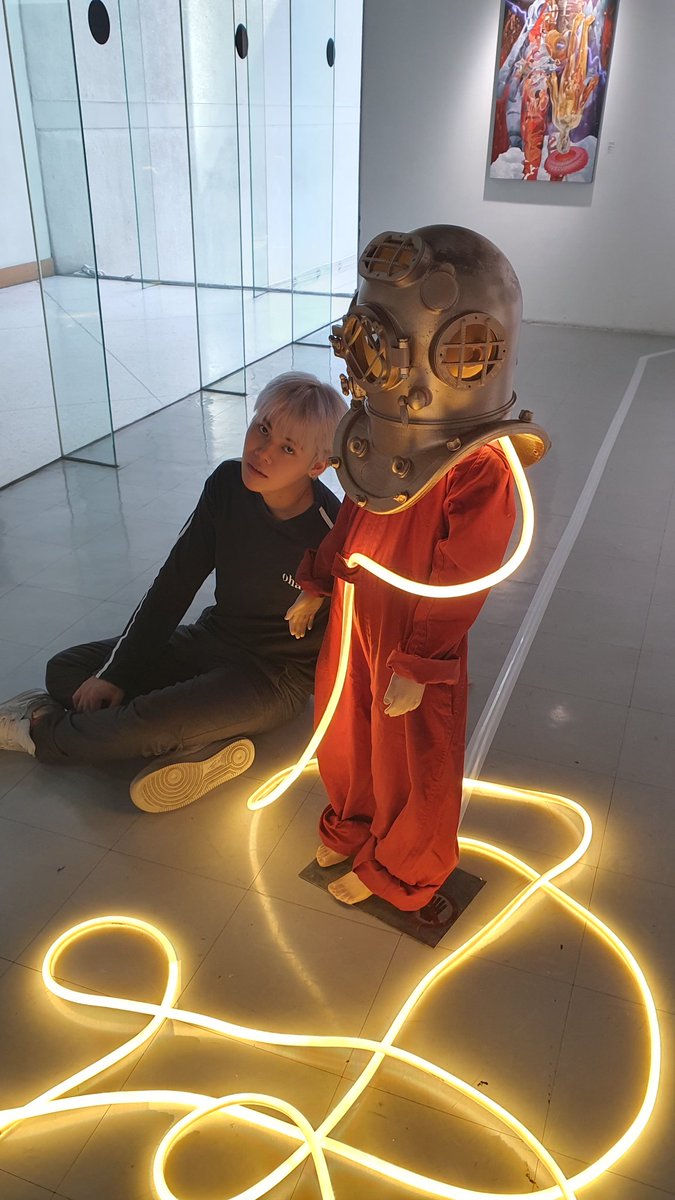 Hobbgoblinn's tweet photo. .𝖍𝖆𝖈𝖐//:𝖋𝖆𝖑𝖑𝖎𝖓𝖌 𝖆𝖓𝖌𝖊𝖑
#BangkokVibes #TravelThailand #BangkokArt #CityExplorer #WanderlustThailand #InstaTravel #ThailandVibes #BangkokLife #UrbanExploration #ArtInBangkok #InstaVlog #TravelBlogger #BangkokTrip #CreativeTravel #HiddenBangkok #TravelWithMe #VlogLife https://t.co/xl33IMVFgF