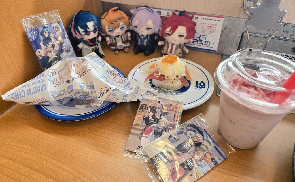 Fenrir_03's tweet photo. くら寿司コラボ行ってきたよ～
コラボフードも全部美味しかった😋🍴💕
#ムニャ
#3SKMぱぺが見られるタグ https://t.co/hdJ9tXy8St