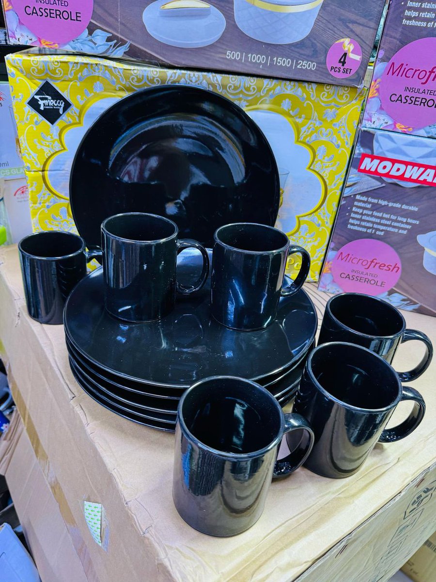 BLACK DINNER SET 👌

  👉SAHANI 6 
  👉VIKOMBE 6 

TSH 40,000

0755693113

📍 DAR, MIKOANI TUNATUMA 💯