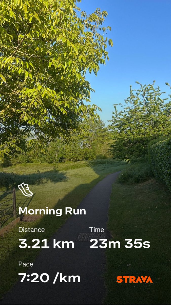Tarie2604's tweet photo. The plan was to run 5km but my headphones just stopped working before I got to 1km😭😭😭
Ndazongoshinga hangu without the music but it felt like ndiri kutanda botso then I gave up.
Been a while since I ran but it felt good.
Happy Friday!!!😊 https://t.co/EI5pkoUXFx