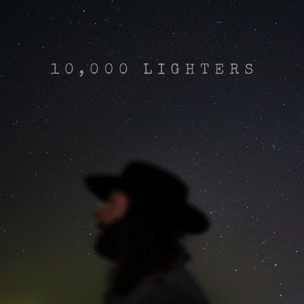 It's officially out!! Brand new single "10,000 Lighters" written with my bud Brent Anderson &amp; Chris Dubois! Headed to the UK from Ireland to play my first show in London at @bucknbullidn tonight! Hope yall crank it up🤘🏻

#10000Lighters
