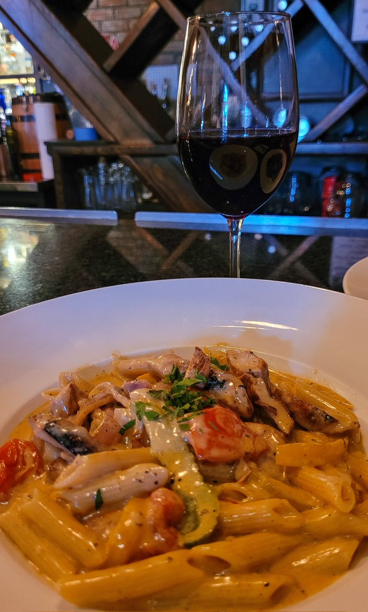 Tammy_L_S's tweet photo. My fave restaurant when I'm in Tempe AZ #caffeboa #voodoopenne #millave https://t.co/w5YUE5DrO8