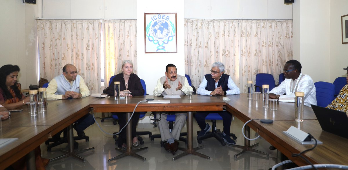 Department of Biotechnology (@dbtindia) on Twitter photo #BioE3
In a historic announcement <a href="/DrJitendraSingh/">Dr Jitendra Singh</a>, Union Minister of State (Independent Charge) for Science & Technology, Minister of State (Independent Charge) for Earth Sciences, MoS PMO, Department of Atomic Energy and Department of Space, MoS Personnel, Public Grievances #BioE3
In a historic announcement <a href="/DrJitendraSingh/">Dr Jitendra Singh</a>, Union Minister of State (Independent Charge) for Science & Technology, Minister of State (Independent Charge) for Earth Sciences, MoS PMO, Department of Atomic Energy and Department of Space, MoS Personnel, Public Grievances
