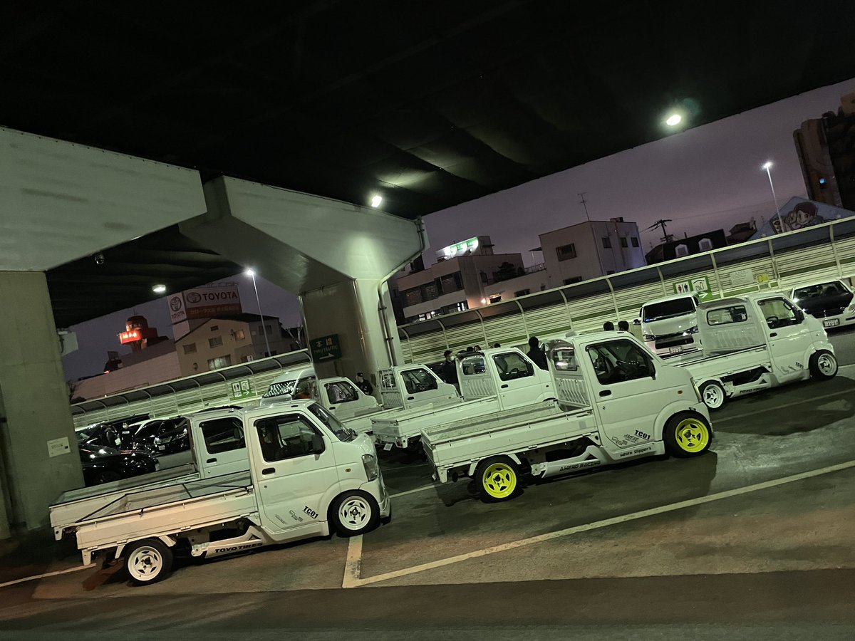 ESBmotoring's tweet photo. 巷ではGT7キャリイが盛り上がっておりますが、私はメモリー不足の為インストール出来ておりません。
どちら様か再現宜しくお願い致します。
#GT7
#キャリイ
#キャリイドリフトパッケージ https://t.co/jNGVGbLUzw
