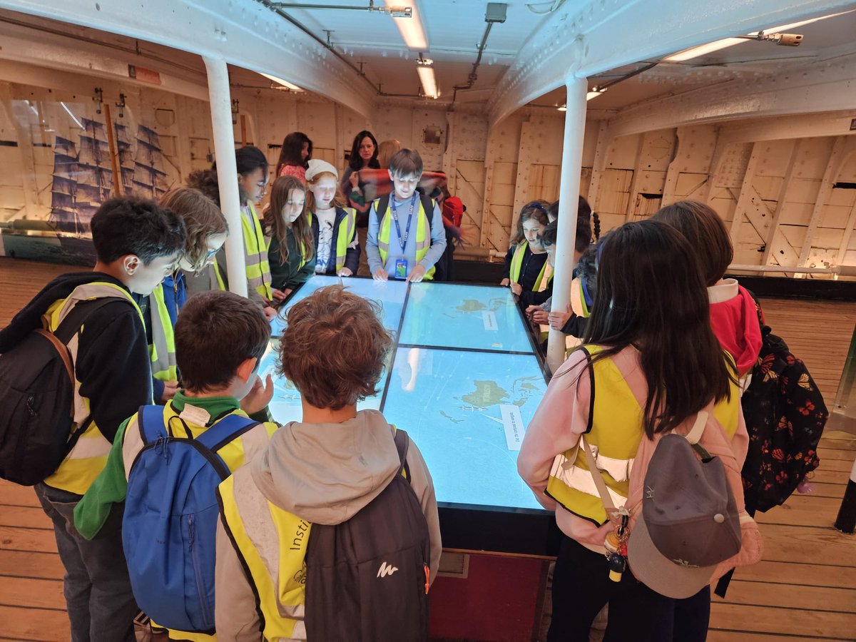 federico_garcia_lorca_paris (@fgl_paris) on Twitter photo ¡Día de aventura en Londres! Ayer disfrutamos del trayecto en barco.
🌍 Visitamos el famoso Meridiano de Greenwich y el impresionante Cutty Sark, uno de los últimos grandes veleros del siglo XIX.
¡Un intercambio lleno de descubrimientos, amistad y sonrisas!
<a href="/AccEducativaExt/">Acción Educativa Exterior</a> ¡Día de aventura en Londres! Ayer disfrutamos del trayecto en barco.
🌍 Visitamos el famoso Meridiano de Greenwich y el impresionante Cutty Sark, uno de los últimos grandes veleros del siglo XIX.
¡Un intercambio lleno de descubrimientos, amistad y sonrisas!
<a href="/AccEducativaExt/">Acción Educativa Exterior</a>