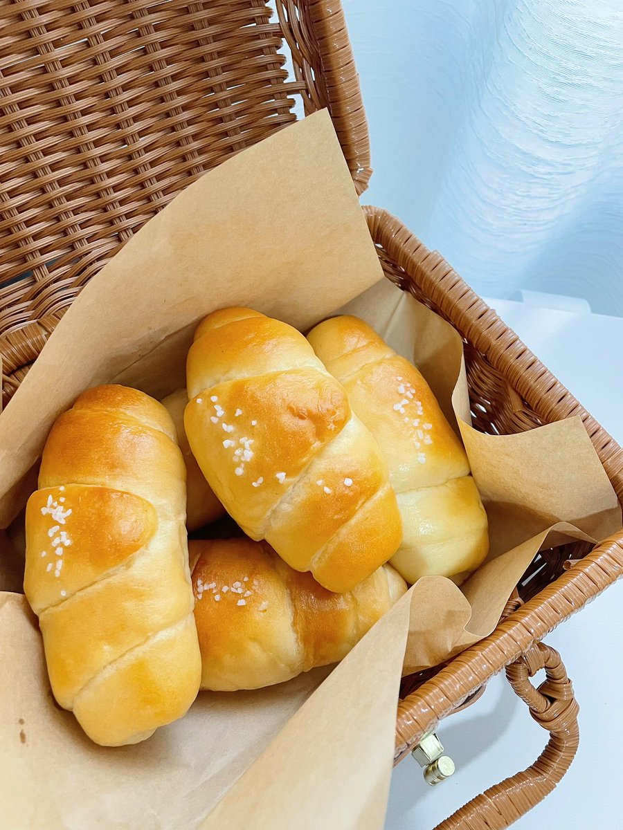 9coffeestation's tweet photo. เปิดรับออร์เดอร์ shio pan รอบพิเศษ
🥐✨
ชิ้นละ 50.-
ส่งฟรีที่อิมแพค เมืองทองธานี
📍รอบ 12.00 น. วันเสาร์ ที่ 17 พ.ค.นี้ค่ะ
มีจำนวนจำกัดนะคะ 🙇🏻♀️
สนใจสอบถามทาง dm ได้ค่าา :))
#ninecoffeestation
#shiopan #ขนมปังเกลือ #bakeryhomemade https://t.co/WMUgamQ3Md