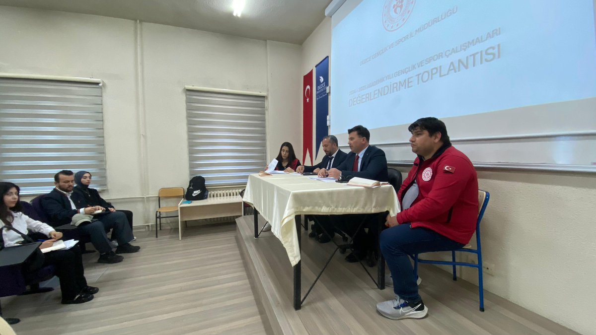 Düzce Gençlik Merkezi (@gsb_duzcegm) on Twitter photo İl Müdürümüz İsa Yazıcı, 2024-2025 Akademik Yılı Gençlik ve Spor Çalışmalarını değerlendirmek üzere Düzce Üniversitesi’nde Öğrenci Topluluk Temsilcileri, ÜNİDES Koordinatörleri ve TEKNOFEST Takım Kaptanlarıyla bir araya geldi.📍
<a href="/OA_BAK/">Dr. Osman Aşkın Bak</a> <a href="/gencliksporbak/">Gençlik ve Spor Bakanlığı 🇹🇷</a> İl Müdürümüz İsa Yazıcı, 2024-2025 Akademik Yılı Gençlik ve Spor Çalışmalarını değerlendirmek üzere Düzce Üniversitesi’nde Öğrenci Topluluk Temsilcileri, ÜNİDES Koordinatörleri ve TEKNOFEST Takım Kaptanlarıyla bir araya geldi.📍
<a href="/OA_BAK/">Dr. Osman Aşkın Bak</a> <a href="/gencliksporbak/">Gençlik ve Spor Bakanlığı 🇹🇷</a>