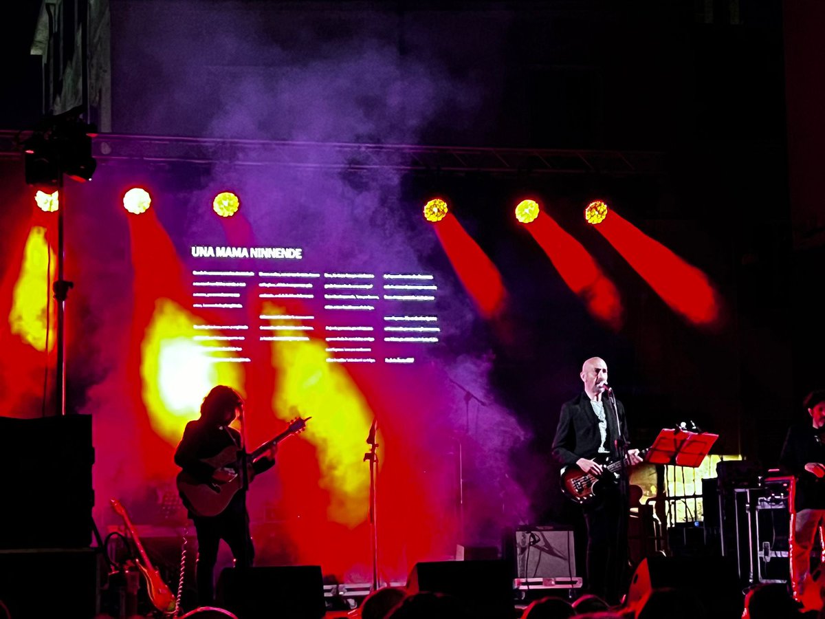 MartaDj1's tweet photo. Che bel concerto ieri a #Sassari in piazza Santa Caterina con gli #OKBA e il loro spettacolo #Abolu @comunedisassari Grazie 🤩 https://t.co/c1AEp6ekZZ