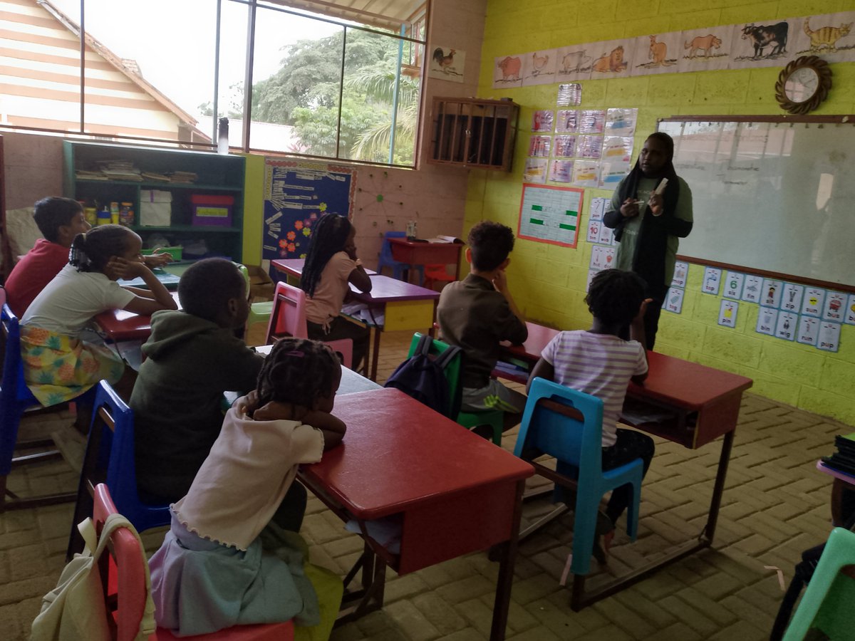 ucaninterna's tweet photo. Throw back to our Labor day activities as the students helped around. #laborday #highschoolstudents #Appretiation #Funwork #school https://t.co/OjHU4rcm2d