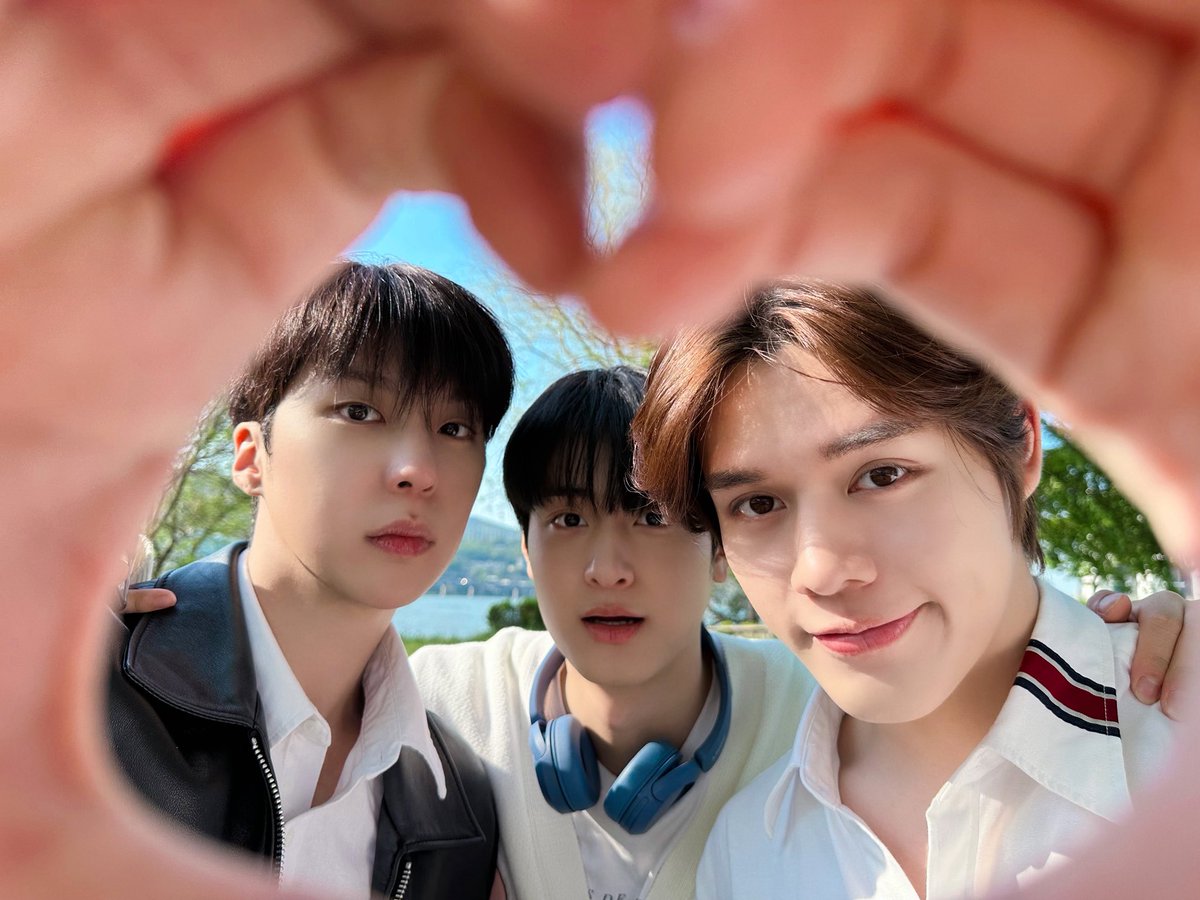 GHOST9OFFICIAL's tweet photo. [📸]

(ू•‧̫•ू⑅)oh🫶🏻

#SHIN #이신
#PRINCE #프린스
#LEEWOOJIN #이우진
#GHOST9 #고스트나인 https://t.co/9YQYXKQDfB
