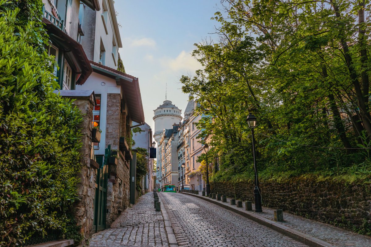 _DriveAway_'s tweet photo. From #sunrise at the #Eiffel Tower to #sunset cruises along the #Seine, Paris captures the heart like no other city 💫✨

Let us take you beyond the guidebook - because with us, #Paris isn't just a destination, it's an experience 🇫🇷🗼 https://t.co/lpXexRNm23
