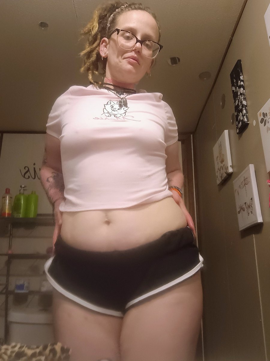 psychoxpixie's tweet image. I don't just look down on you—I profit from your pathetic devotion. I own you paypig.