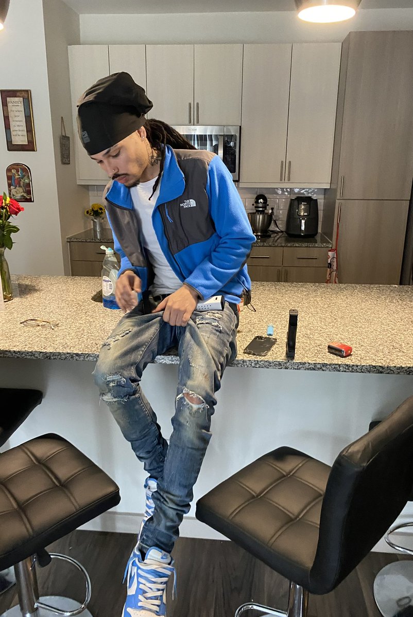 cashsucram 🏧 tweet media
