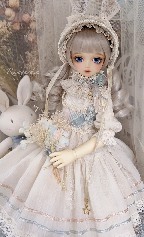 오늘부터 선주문 오픈이 되었습니다.
엠둥이 사이즈 보닛을 조금 수정하느라 늦어졌습니다ㅠㅠ
사진상의 사이즈보다 조금 더 수정이 있을듯 합니다.

5월17일(토요일)까지 오더는 열려 있으며 주문글 정리해서 차근차근  메일로 회신 드리겠습니다.

감사합니다🫶