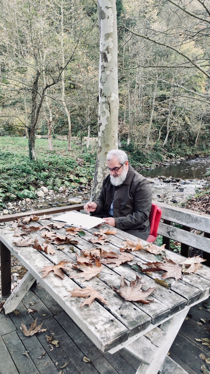 Bir gün ebedî yurdumuza göçtüğümüzde kim aşırı kim normal, kim abartıyor kim boş veriyor hepimiz göreceğiz.

Nureddin Yıldız