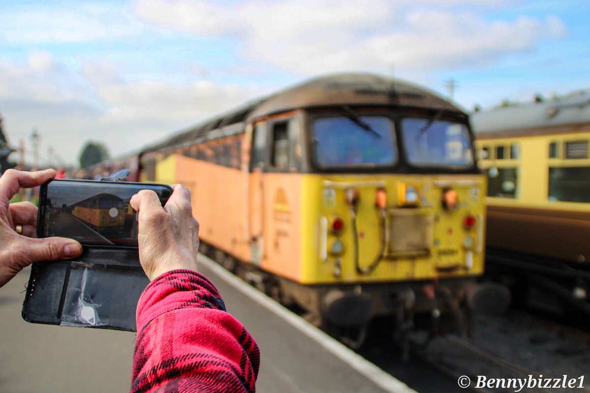 #FiftySixFriday soon the be retired 56090 gave some of the best clag and noise displays I have ever witnessed yesterday, driven by <a href="/freightdriver82/">@freightdriver82</a>, it was unbelievable scenes in the first coach as the clag deleted the countryside! 
<a href="/C56G2/">C56G</a>