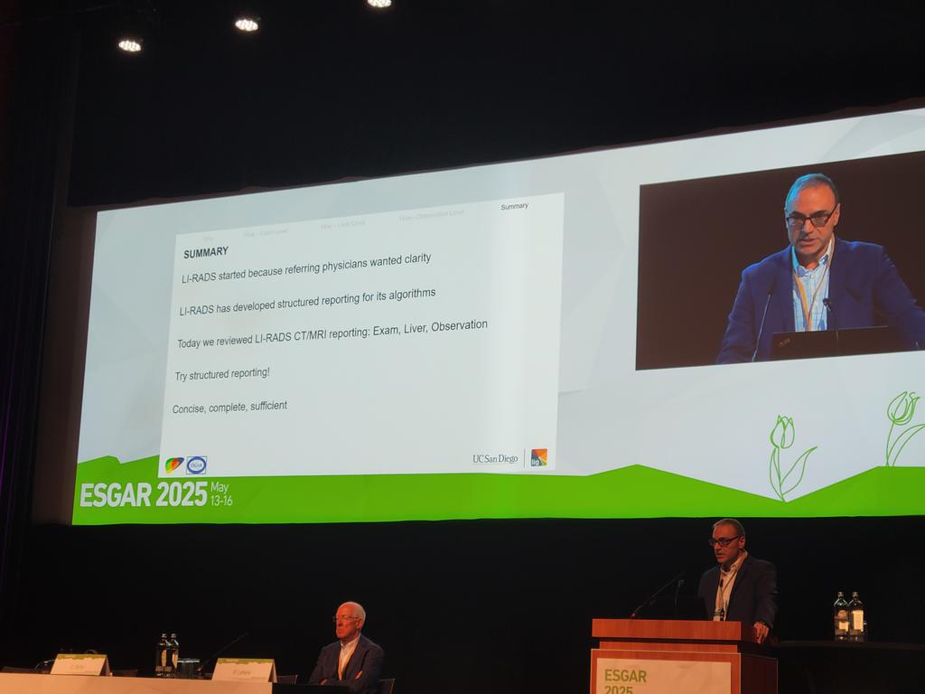 olgabrook's tweet photo. "Don't be Shakespeare" in #rafiologyreporrting - strong case for #structuredreporting @ClaudeSirlin #esgar2025 https://t.co/SSpQd2Be91