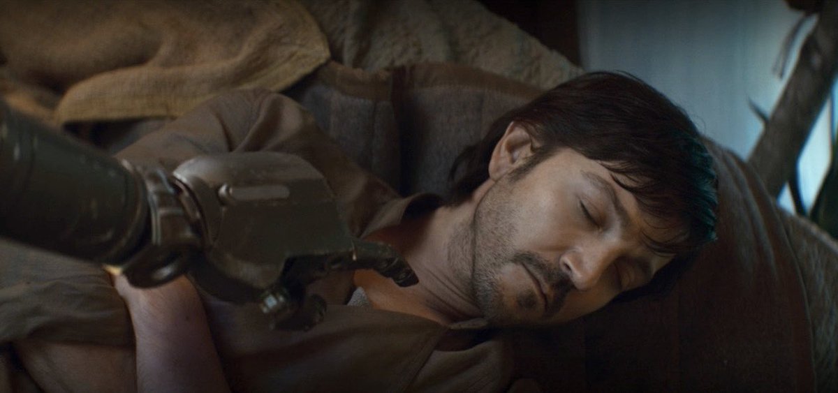 jaminn333's tweet image. My favorite scenes of Cassian dreaming of his sister while B2EMO and K2SO try to wake him up.
“Cassian..”
“Kassa….Kassa!”
#Andor S1:E1 S2:E12