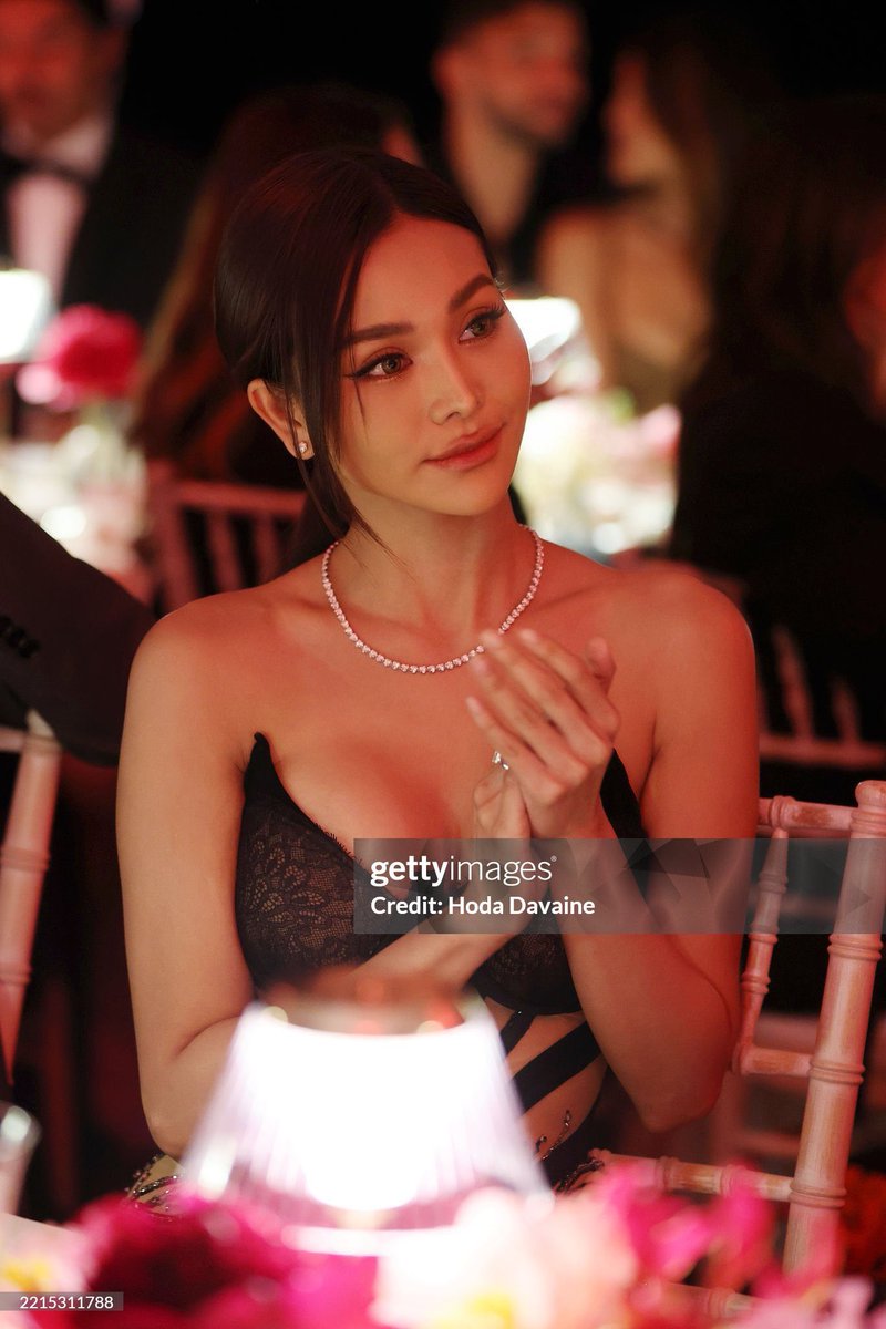 Engfa Waraha (ตัวจริง) tweet media