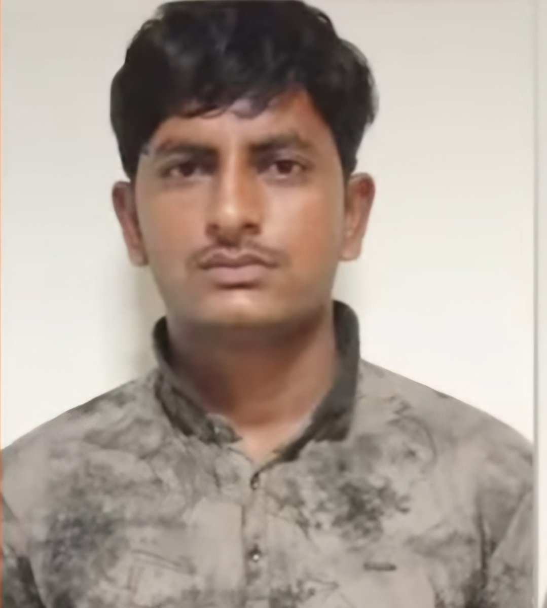 MeghUpdates's tweet photo. 🚨 BIG! A security guard, Nauman Ilahi, was ARRESTED in Panipat, Haryana, for allegedly leaking sensitive information to Pakistan’s ISI.
— Toughest ACTION must be taken against such enemies of the nation. https://t.co/hSRQE9m1Sh