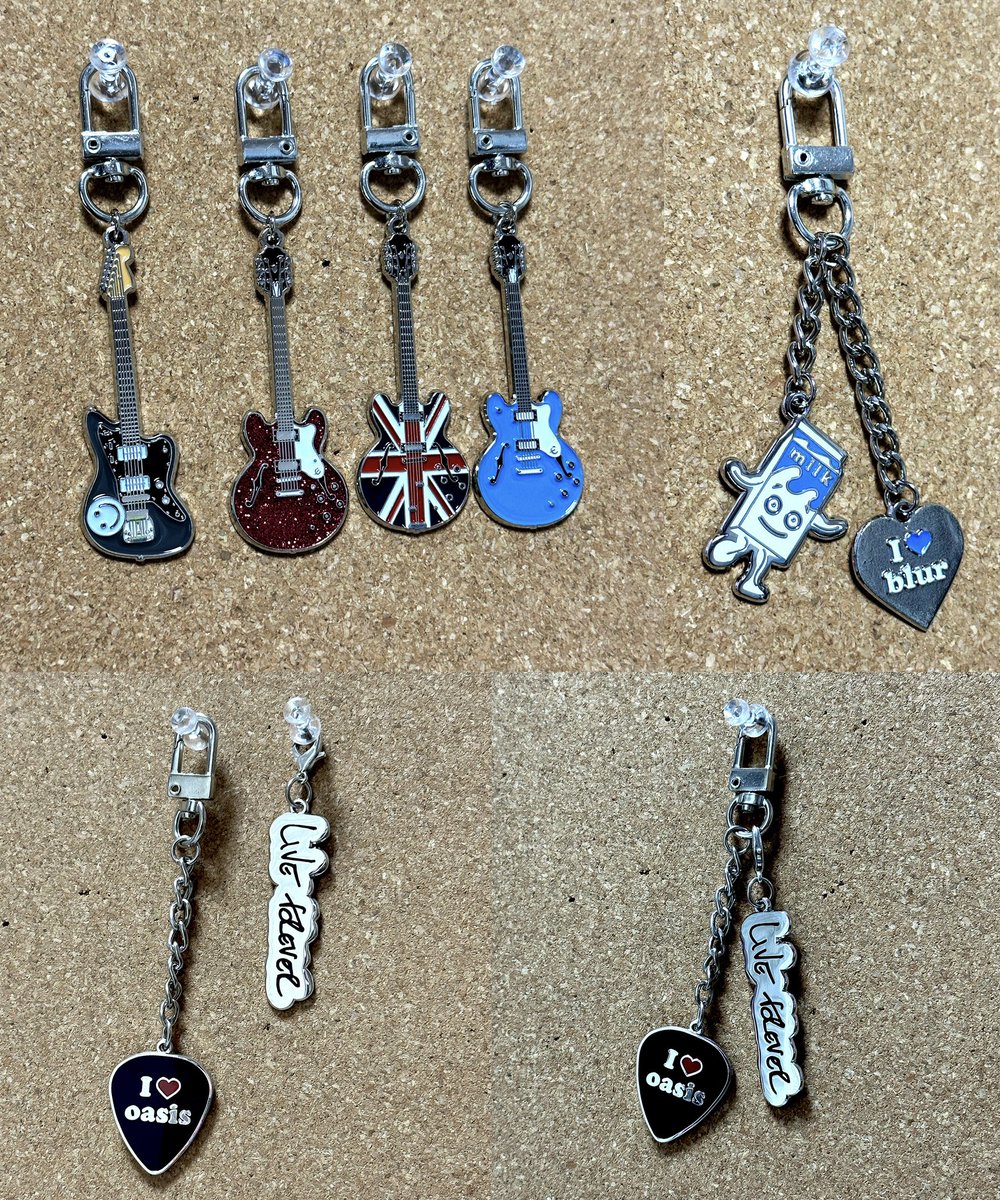 🎸[재고판매] 오아시스&amp;블러 금속 뱃지/키링
+핀버튼/스티커/엽서

_
재고 소진 시까지 상시 판매로 변경되었습니다.
배송은 최대한 빠르게 발송 예정이나 최대 7일까지 소요될 수 있습니다.

🔗 takemm.com/prod/view/45360