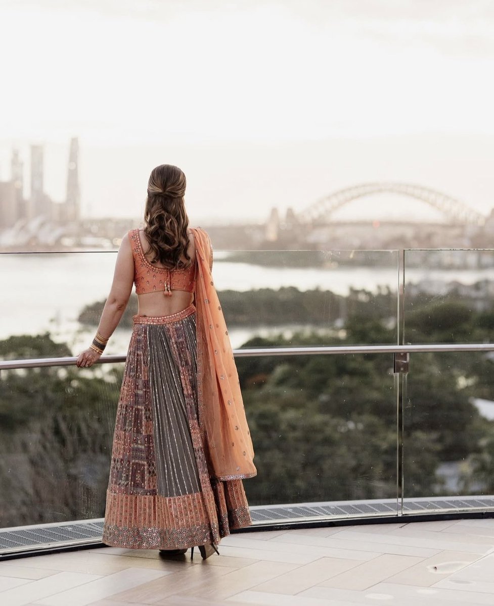 Honestly.. nothing else beats that view right?? 😍 

Wedding planner: <a href="/maharanidiaries/">The Maharani Diaries</a> 
Photography: Paper Cranes  
Venue: <a href="/tarongazoo/">Taronga Zoo</a> 

#sydney #weddings #indianweddings #wedding #weddingplanning #weddingplanner